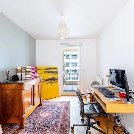 Guestready - Vibrant Duplex Delight Near Park 아파트 *