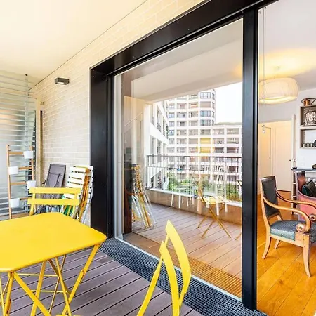 아파트 Guestready - Vibrant Duplex Delight Near Park *